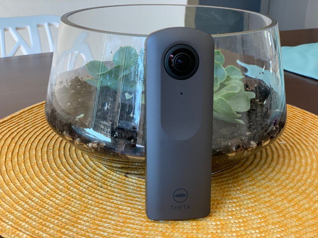 Ricoh Theta V 360 camera