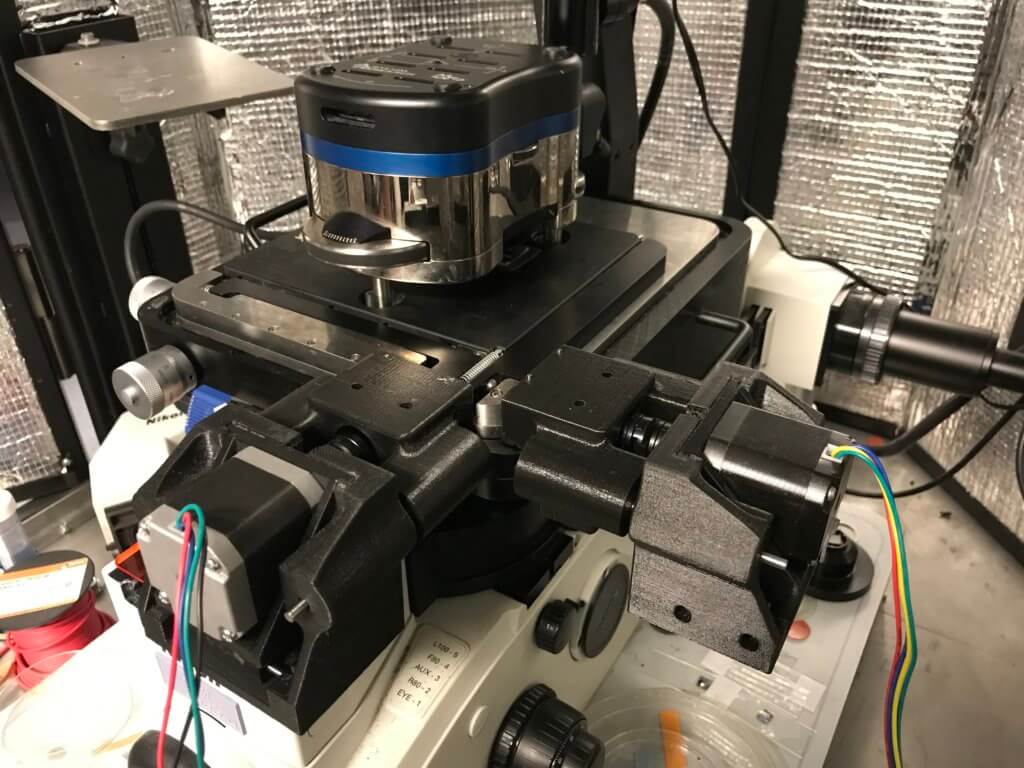 Lab equipment with 3D printed parts